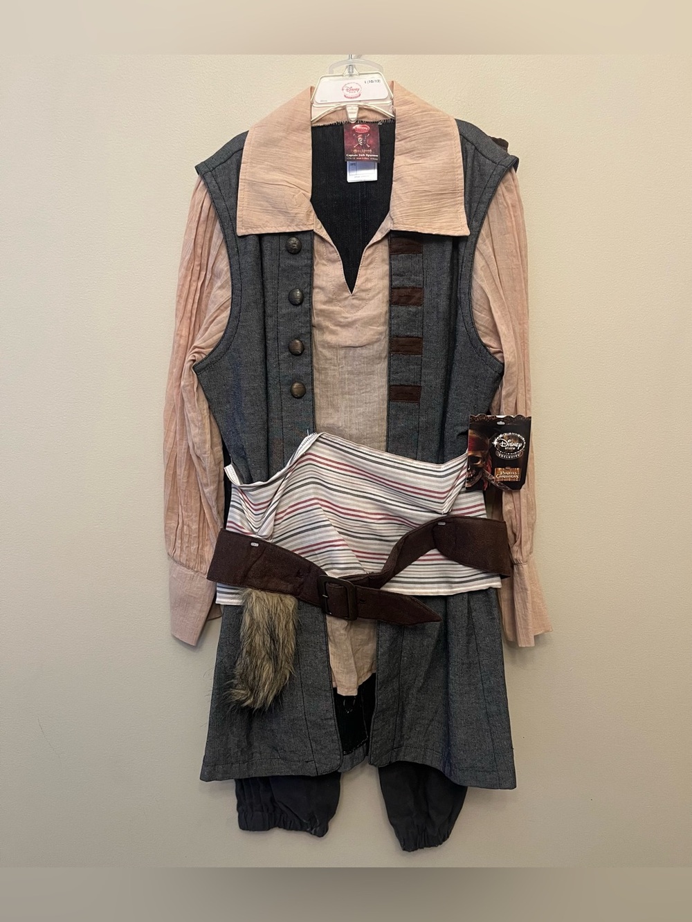 NWT Captain Jack Sparrow Costume Pirates of the Caribbean Disney Child L 10/12